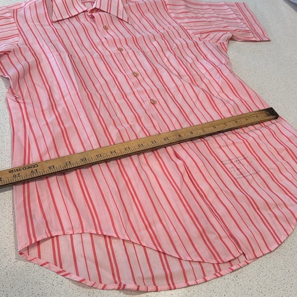 VINTAGE PINK SHORT SLEEVE BUTTON-UP SHIRT - HAMPSHIRE HOUSE BY VAN HEUSEN - - Picture 12 of 14